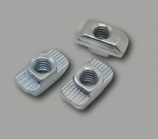 [R00036] Ecrou marteau M5 pour profil alu en V20